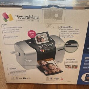 NWB EPSON PictureMate Personal Photo Lab Inkjet Printer Deluxe Viewer C11C618001